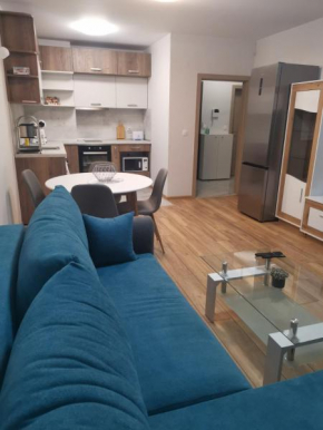Brand new apartment with free parking near city center